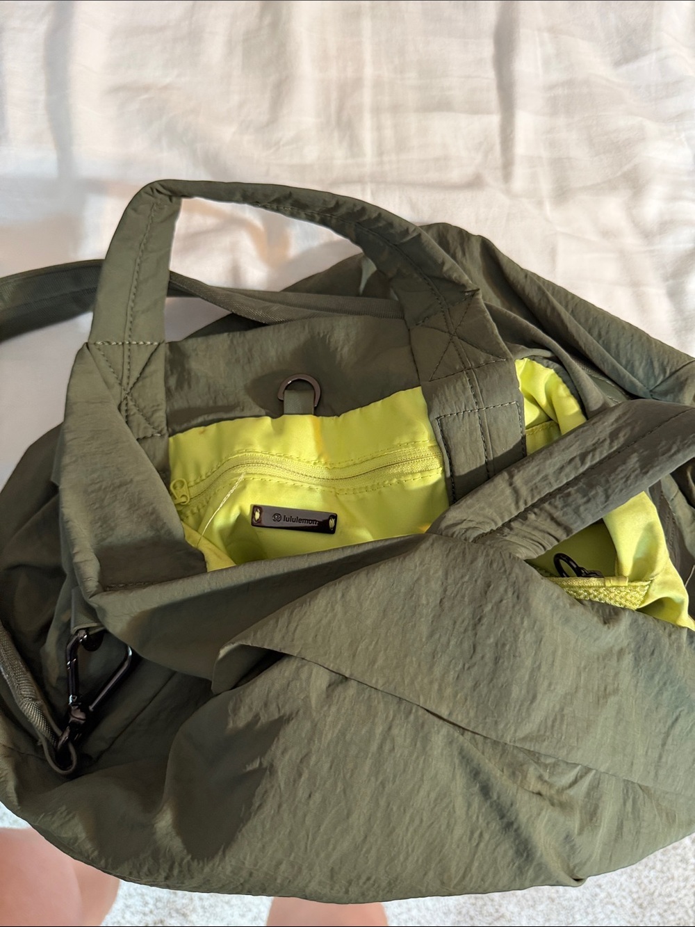 lululemon athletica Olive Green Convertible Shoulder Tote - Picture 4 of 5